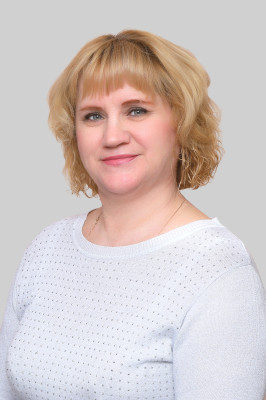 Музыкальный руководитель Южакова Елена Леонидовна Музыкальный руководитель Южакова Елена Леонидовна